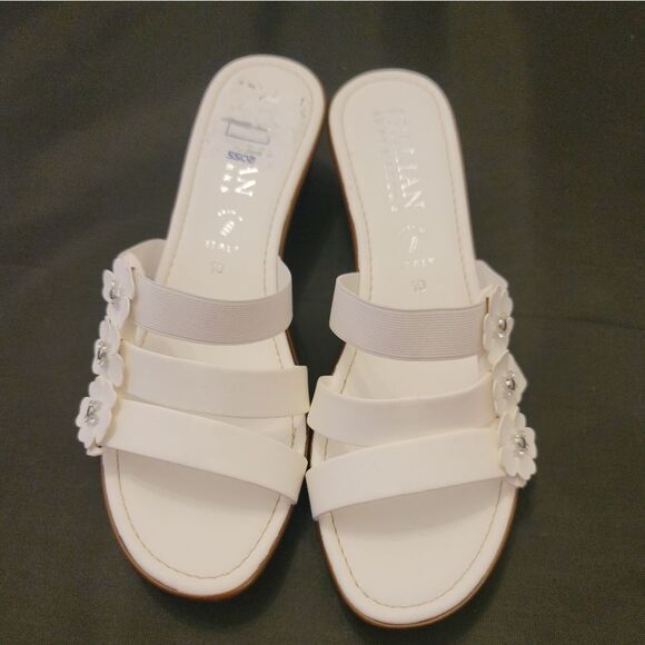 BRAND NEW ITALIAN SHOEMAKER SIDE FORAL DESIGN WEDGE SANDAL - Picture 2 of 15